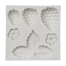 Moule en silicone pour formes de baies et de pommes de pin avec feuille
