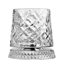 Verre à whisky en cristal au design tournant