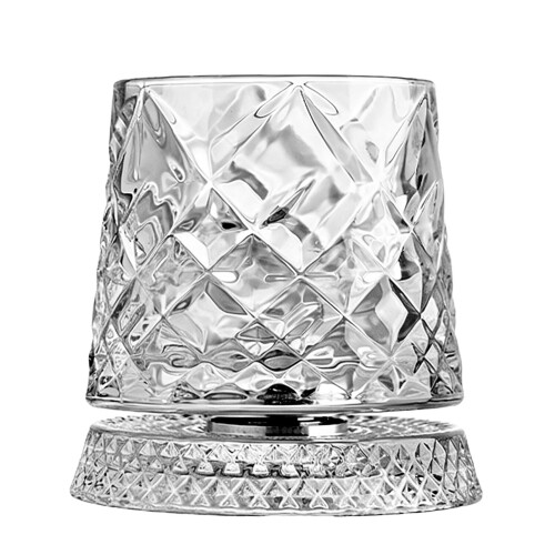 Kristallen whiskyglas met draaiend ontwerp