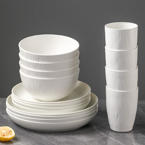Plastservisset med vetehalm, stapelbart, 12 delar