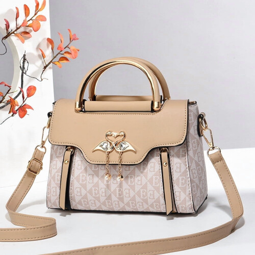 Borsa da donna con molteplici tasche interne, modello a tracolla