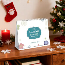 Calendar de birou 2026 pe 18 luni cu bază ornamentală