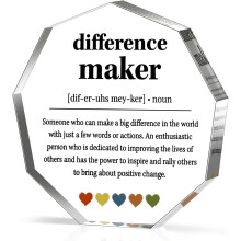 Akryl skrivebordsskilt i Difference Maker, 11,5 x 11,5 cm