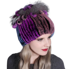 Gorro de punto de piel sintética para mujer con forma de flor y elástico.