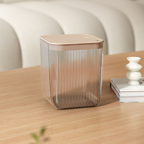Plastic Mini Desktop Trash Can – 14x14x16.3cm, Clear with Lid