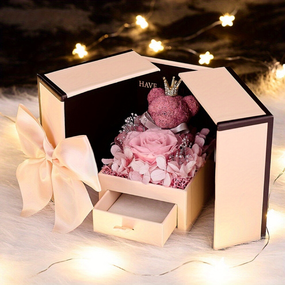 (pink) Geschenkbox mit einem konservierten Bären aus echtem Rosenmoos, perfekt zum Platzieren einer Halskette, ideal für