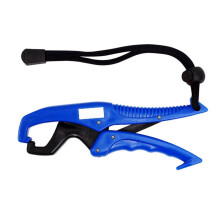 Plastic Clip Fish Clip Controller Fish Catcher Fish Lifter Fishing Gear with Slip Rope 25cm