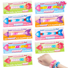 JOYIN 28 Packs Kaarten met Pop Fidget Armband Pop Bubble Fidget Speelgoed Armband voor Kinderen