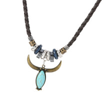 Türkisfarbene Lederkette, Schmuck für empfindliche Haut und modernes Design