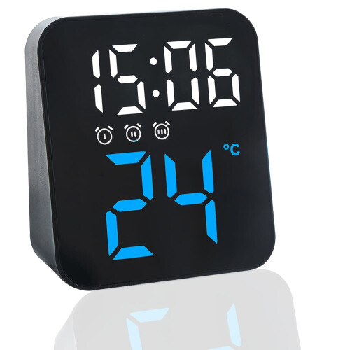 LED-wekker met digitaal display en USB-voeding