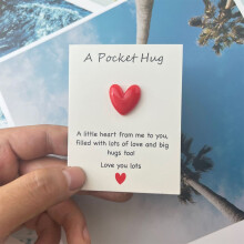 QianGlow 1 Pack Valentines Day Card, Heart-Shape Plastic Gemstone Card Style A, A Pocket Hug Theme, Classroom School Party Gift Exchange
