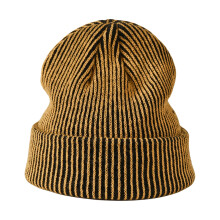 Gestreepte pet zonder rand voor streetwear, comfortabele en elastische pet, hiphop-danspet, herfst- en winterpet voor dagelijks gebruik buitenshuis.