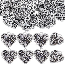 50 Vintage-Herzanhänger „Mama“, herzförmige Charms aus Legierung mit der Aufschrift „MOM“, Antiksilber, DIY-Schmuckzubehör, kompatibel mit