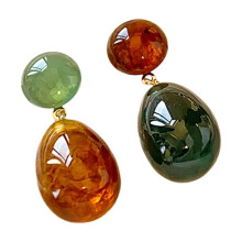 Orecchini pendenti in stile vintage, asimmetrici, geometrici, con blocchi di colore, realizzati in resina, perfetti come regalo alla moda per lei.
