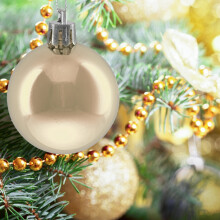50 glänzende Weihnachtskugeln - dekorativer Baumschmuck