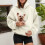 Sweat à capuche oversize avec poche avant pour chats 1