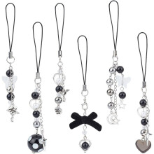 Lot de 6 breloques punk pour téléphone - Accessoires pour coque de téléphone en acrylique noir : cœur, lune, clé, étoile et nœud -