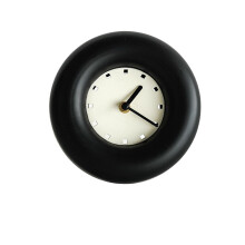 Modern minimalist small round wall clock with desktop decoration silent