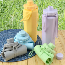 Botella de agua plegable de silicona de 600 ml, resistente a altas temperaturas, a prueba de fugas, portátil con cuerda – Compatible con camping,