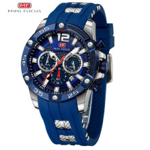 Montre homme sport et mode (chronographe/étanche/lumineuse/calendrier) Bracelet en silicone, mouvement à quartz