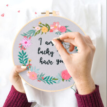 Embroidery Starter Kit for Beginners – Complete Cross Stitch DIY Set with Hoop, Needles, Thread, Fabric & Instructions, Valentine's Gift –