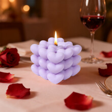 Vela aromática morada con forma de corazón (1 unidad)