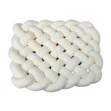 Coussin décoratif blanc tissé et confortable pour canapé et lit – Décoratif, compact, facile à ranger – Idéal pour les fêtes