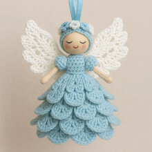 Crochet Christmas Angel Ornament Kit – Handmade Yarn Craft Set for Beginners, Light Blue Tree Decoration, Xmas Gift – Compatible with beginner