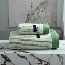 2-teiliges Handtuchset, 1 extra großes Badetuch, 1 Handtuch, 600 g/m² weiches Plüschhandtuchset, ideal für Familien und Airbnb, pflegeleicht