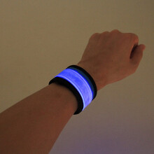 LED Safety Wristband for Outdoor Sports, Night Running, Armband Lights, Glow in the Night for Cycling and Other Sports