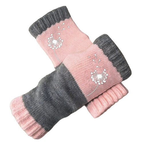 Kötött, nyitott orrú kesztyű patchwork hímzéssel,