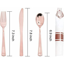 60-teiliges Besteckset aus roségoldenem Kunststoff mit schwarzen Servietten