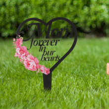 Black Metal Heart Memorial Garden Stake for Gravesite Decoration Outdoor Use