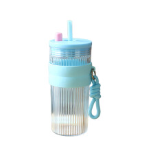 Copo de água reutilizável para chá de bolhas, resistente a queimaduras, com canudo de plástico à prova de calor, ideal para bares com gelo, com