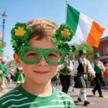 St. Patrick's Day Shamrock Prop Glasses – Lightweight Fun Frames for Adults & Teens, Party Photos & Parade – Compatible with All Faces