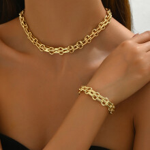Ensemble de bijoux en chaîne dorée, collier et bracelet épais, chaîne clavicule en alliage métallique comme illustré