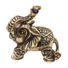 Lille messing elegant figur antik miniature nøgleringsvedhæng charme til skrivebordsdekoration og taskevedhæng