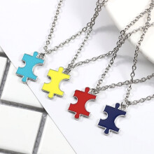 Confezione da 4 collane dell'amicizia creative con ciondoli a puzzle in lega, colori assortiti, accessori alla moda di tendenza.