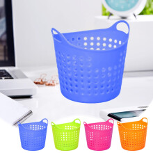 Small Swing-Top Trash Can with Lid, Compact Waste Basket for Bathroom, Office, Bedroom, Dorm & Desk – Green, Compatible with Small Spaces