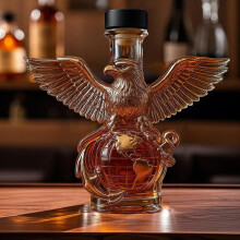 Animal-Shaped Whiskey Decanter, Engraved Glass Liquor Carafe – Elegant Home Gift & Decor for Men, Collectors (Compatible with Standard Whiskey)