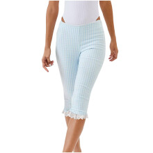 Calça capri xadrez feminina com cintura elástica e comprimento até o joelho.