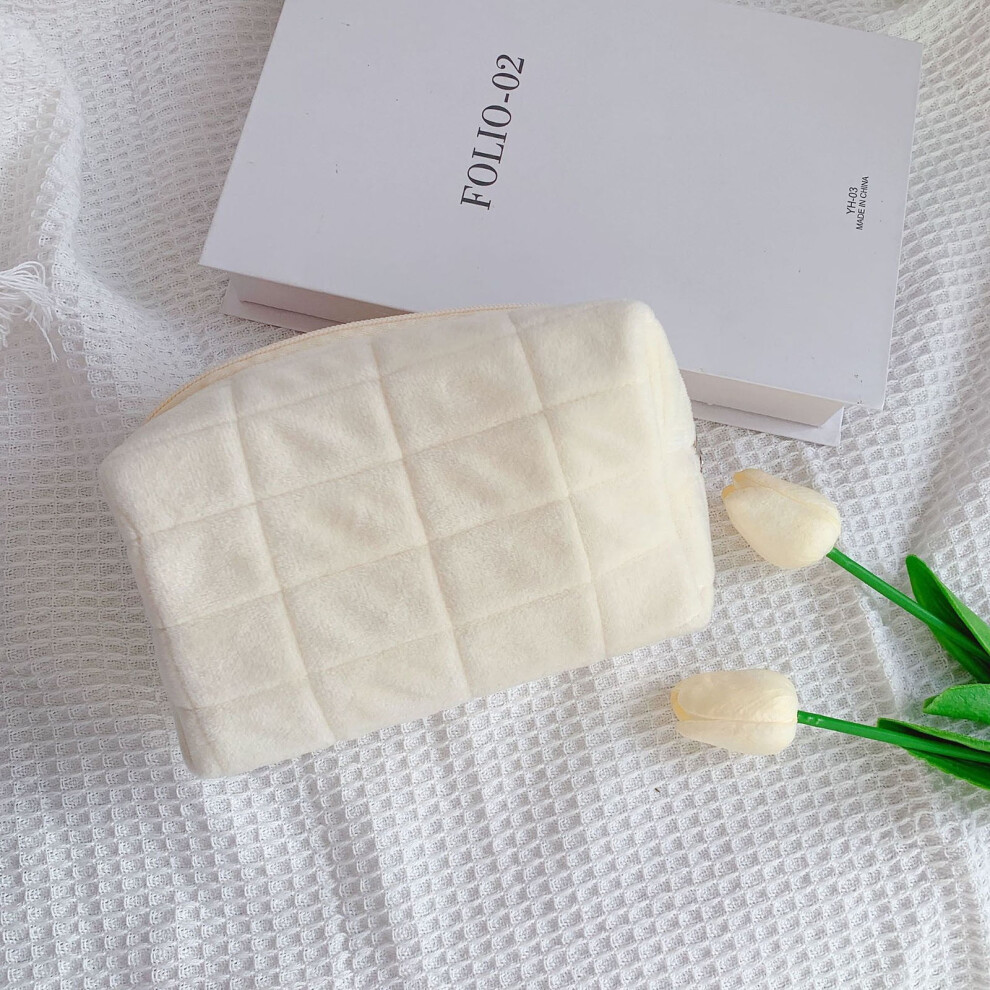 Cute Large Capacity Velvet Cosmetic Bag with Dry/Wet Separation, Quick-Fold Design & Wide Handle â Compatible with Travel