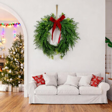16,53" wianek świąteczny z rattanu z oświetleniem 3D, czerwoną kokardą, szyszkami, jagodami i światłami LED – Door & Scene Decor