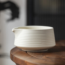 Bols en cĂ©ramique, bol Ă matcha traditionnel fait main, cadeau pour la cĂ©rĂ©monie du matcha, accessoires pour matcha avec bec verseur, tasse Ă