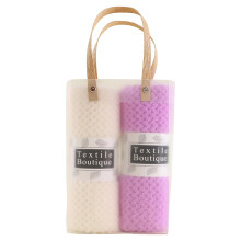 Lot de 2 serviettes de toilette en velours corail – Serviettes de bain douces et absorbantes avec crochet, 35,5 x 76 cm, couleur aléatoire,