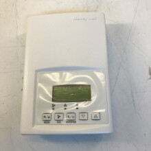 Digitálny termostat Honeywell TB7300C5514B s BACnet pre fan coil