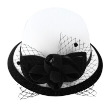 Dame vintage clochehat med mesh og blomsterdetaljer hvid M
