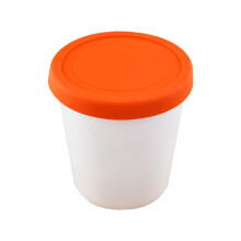 Ronde plastic ijsbeker met brede opening en afsluitend siliconen deksel – Herbruikbare, lekvrije dessertbeker, geschikt voor de vriezer.