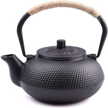 Bule de chá japonês Tetsubin em ferro fundido com infusor de aço inoxidável, próprio para fogão, com interior esmaltado, 650 ml (22 oz)