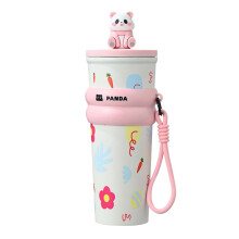 Mug de voyage isotherme en acier inoxydable de 700 ml avec sangle et paille, idéal pour s'hydrater en voiture.